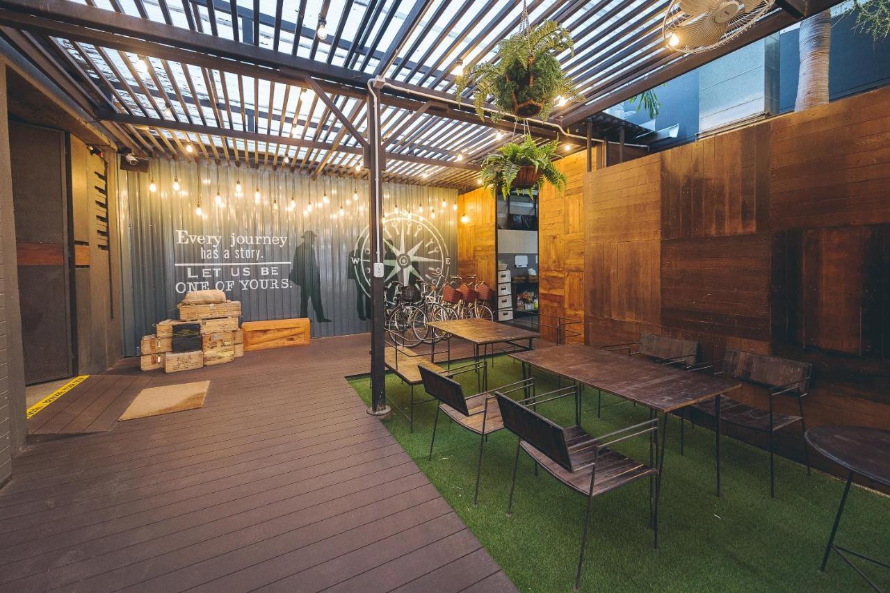 Westory Design Poshtel Hotel Канчанабури Екстериор снимка